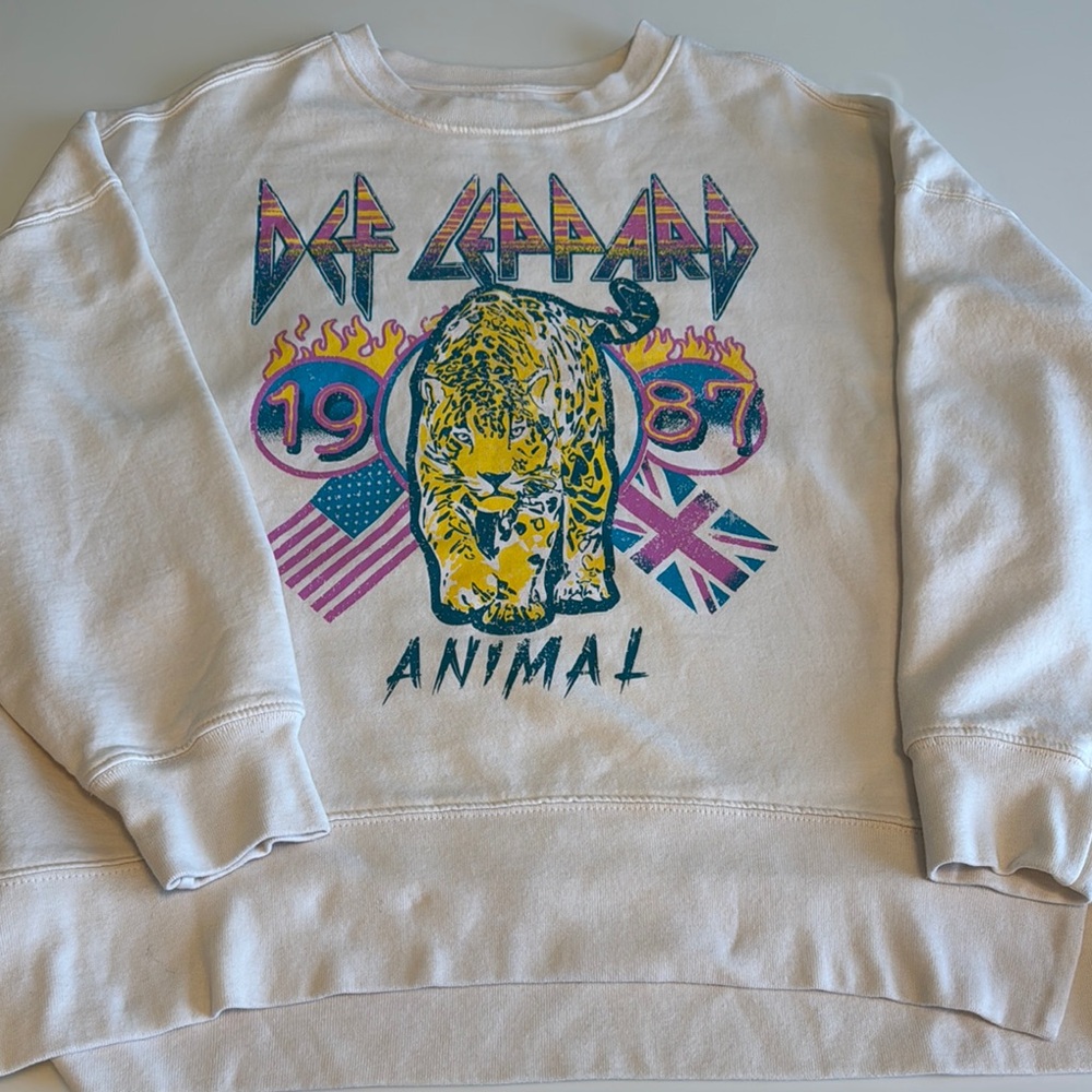 Def Leppard 1987 animal sweater